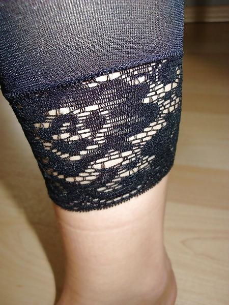 22P Sexy amateur girls in pantyhose