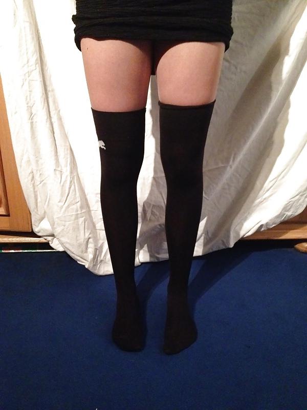 22P Sexy amateur girls in pantyhose