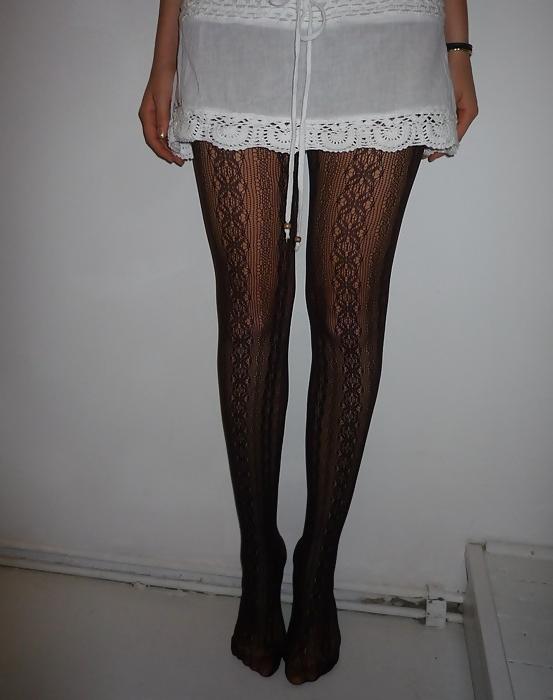 22P Sexy amateur girls in pantyhose