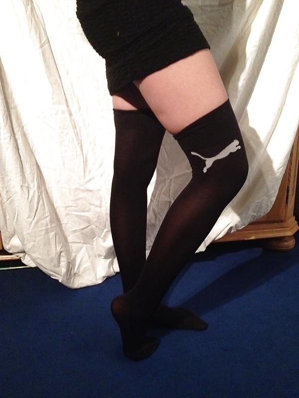 22P Sexy amateur girls in pantyhose