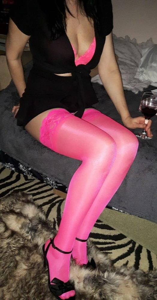 24P Amateur Cuckold Wife