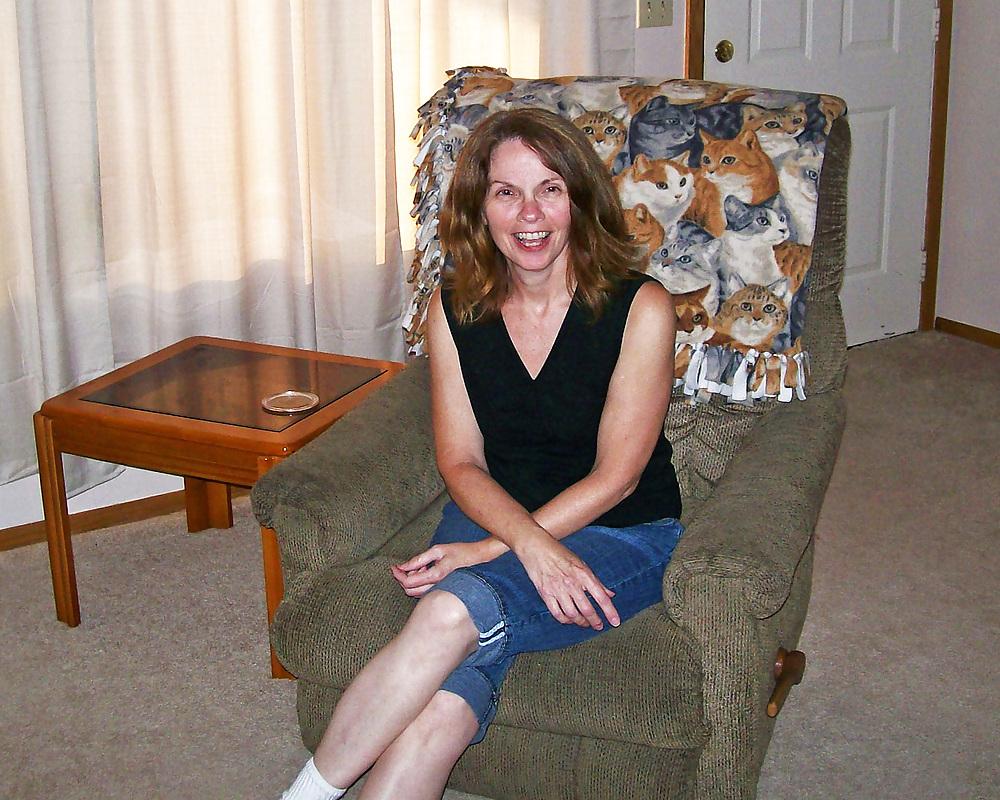 15P The Best of Naked 56 year old wife Sharon