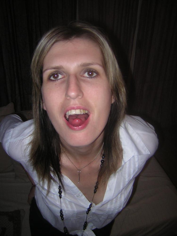 20P French amateur in sexy pose 2