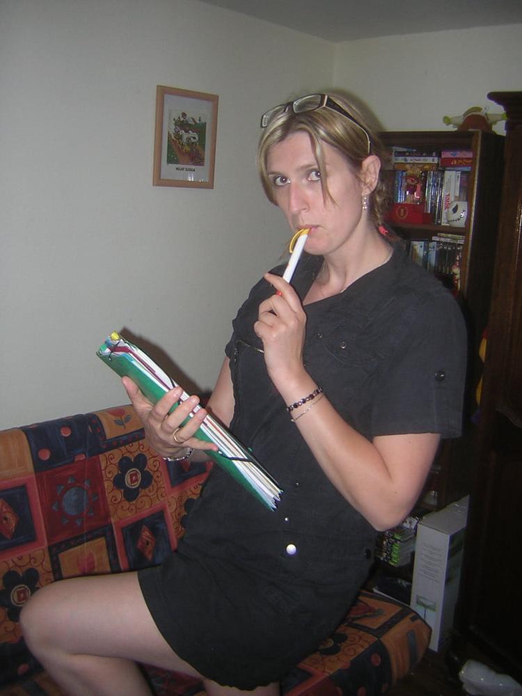 20P French amateur in sexy pose 2