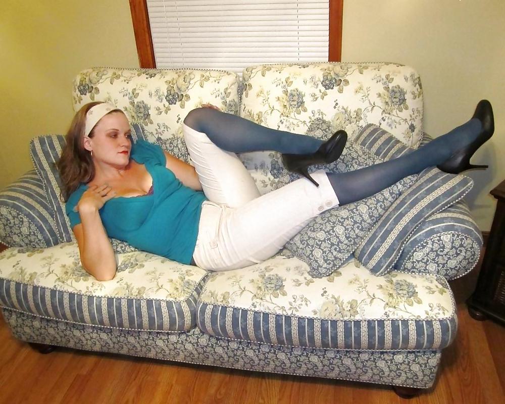 25P AMATEUR SLUT IN PANTYHOSE