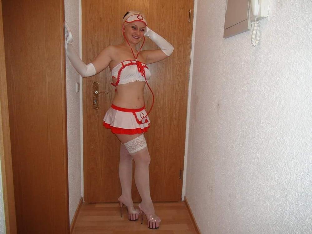 25P Horny amateur MILF Yvonne in hot dress 2