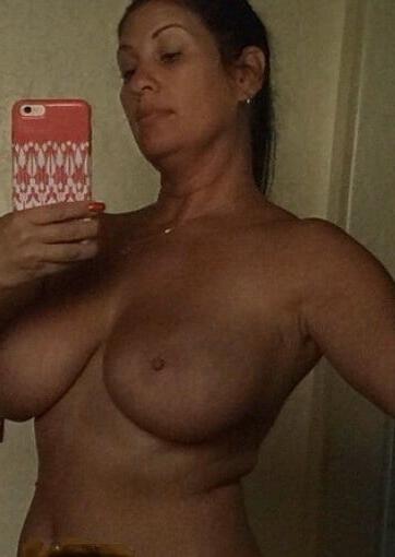 18P Amateur-MILF