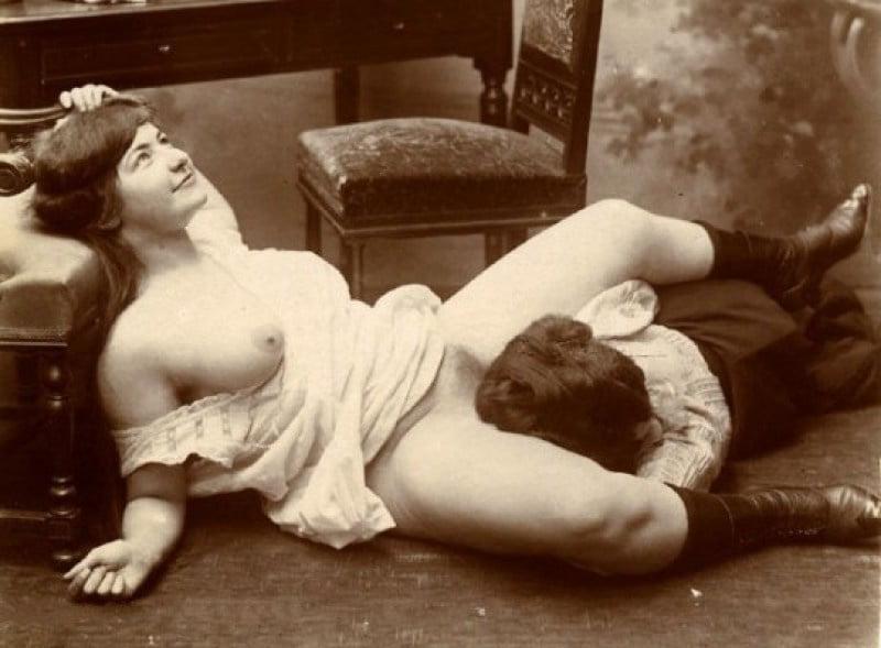 20P lesbians - lesbiennes 11