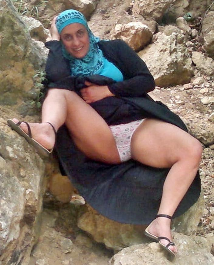 25P Muslim slut vol.4 (salopes arabes )