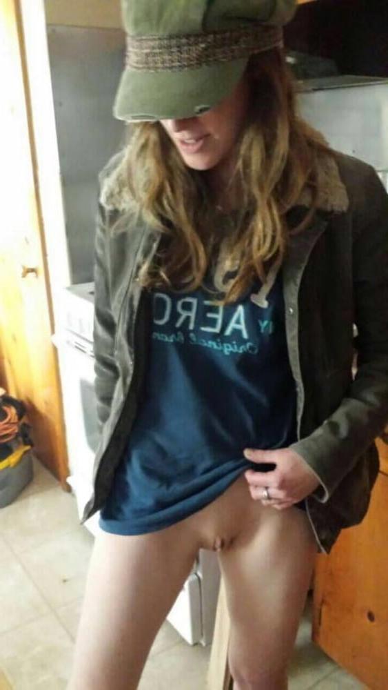 25P EXPOSED MILF