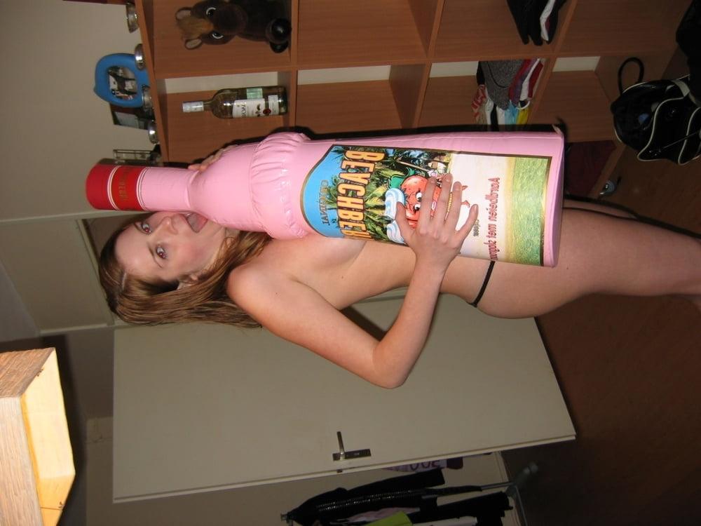 25P 2 dutch girls going dutch