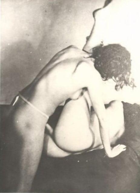 15P 1940s ffm threesome 2