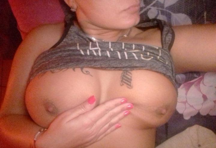 25P Selfie Amateur MILF and Mature! - 165!