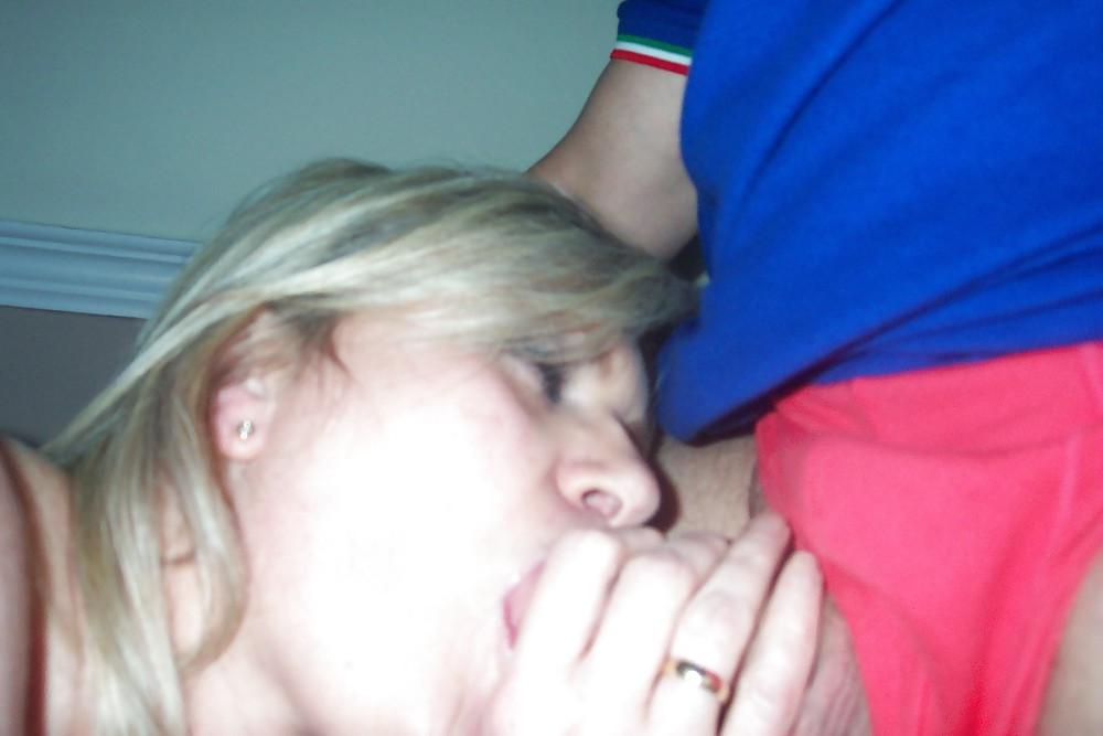 11P UK Amateur Slut Milf Samantha 26