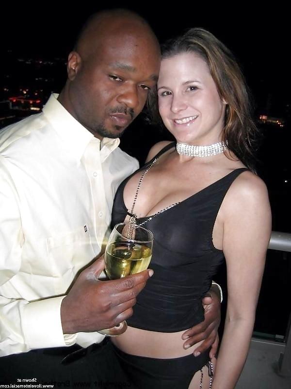 25P White Wives Don't Need Tinder