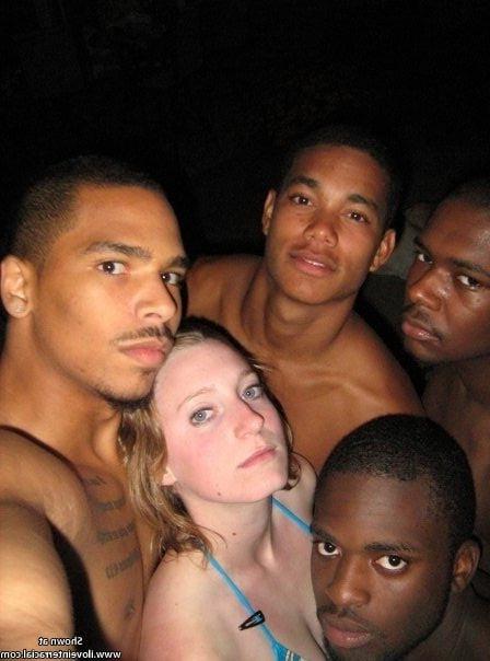 25P White Wives Don't Need Tinder