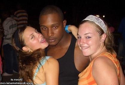 25P White Wives Don't Need Tinder