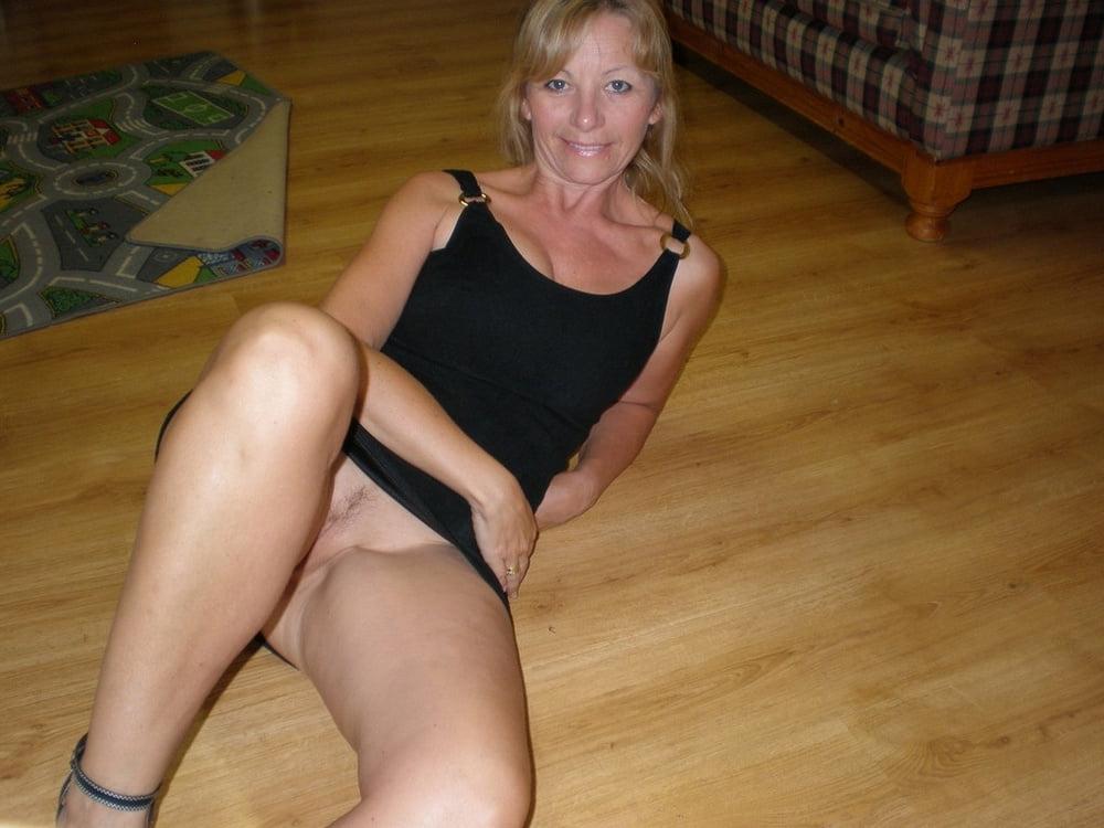 25P Amateur MILF 125