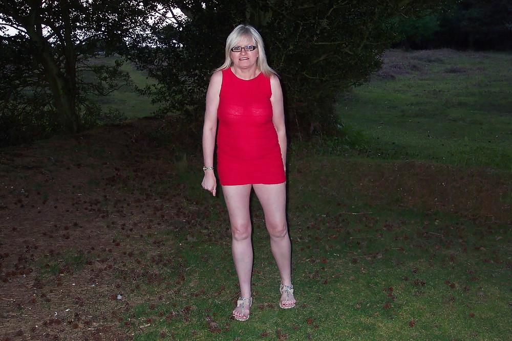 14P UK Amateur Slut Milf Samantha 27