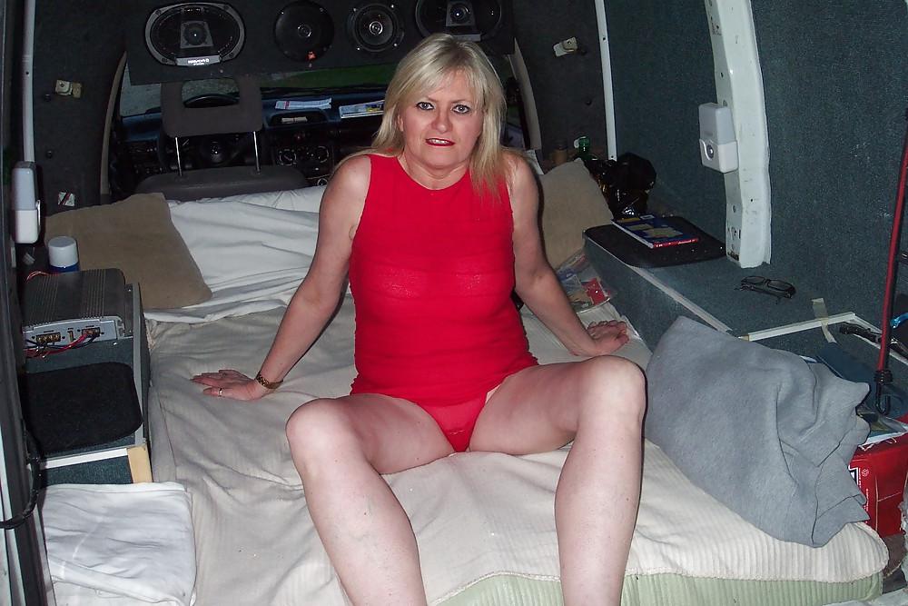 14P UK Amateur Slut Milf Samantha 27