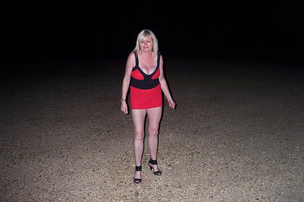 9P UK Amateur Slut Milf Samantha 29