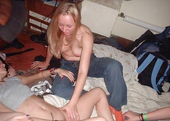 25P My Lesbian Teens Gallery 1