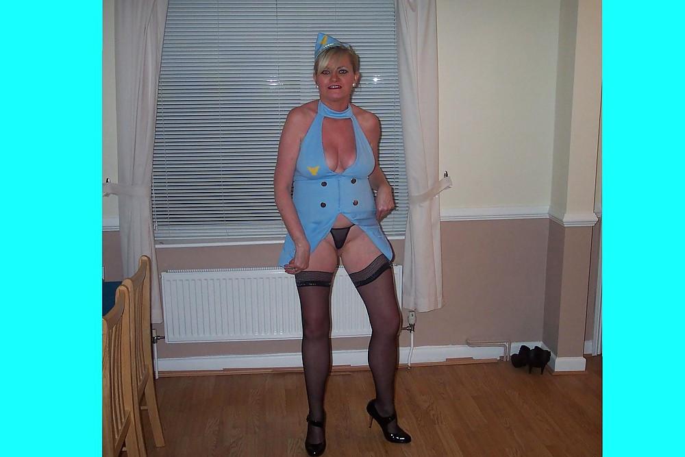 13P UK Amateur Slut Milf Samantha 30