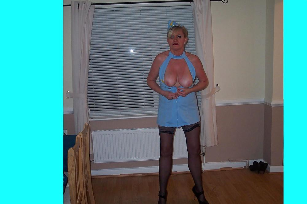 13P UK Amateur Slut Milf Samantha 30