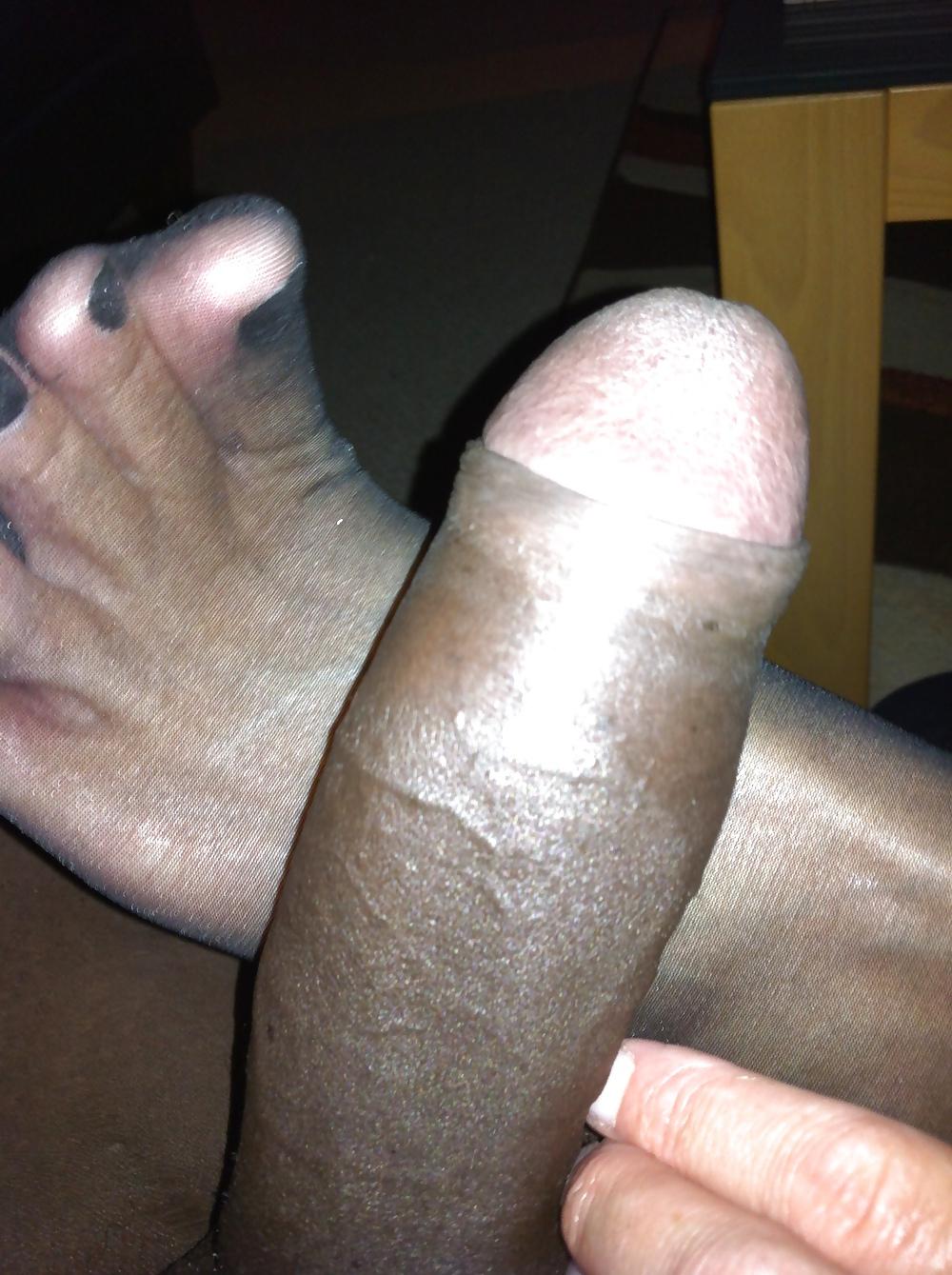7P Stocking feet footys cock play
