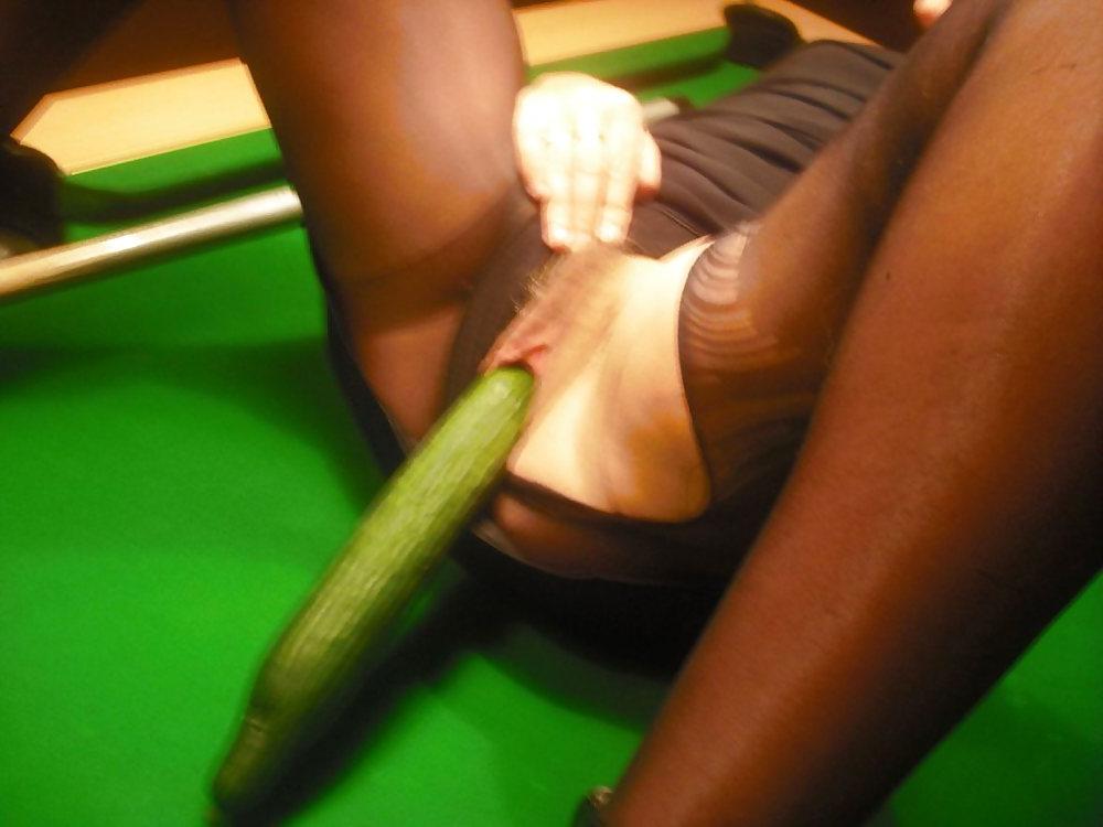 25P UK Amateur Milf Vanessa Simmonds
