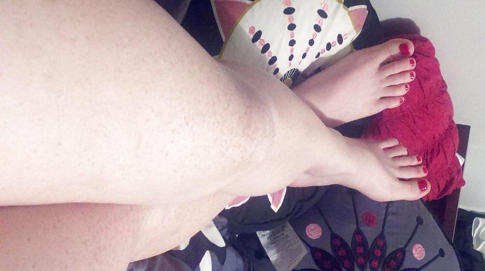 24P My redhead friend's feet and toes 