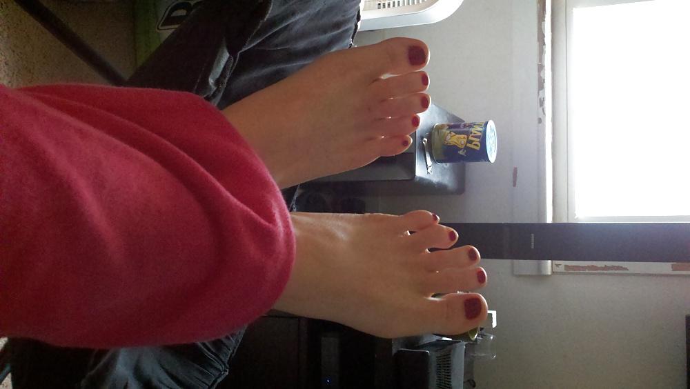 24P My redhead friend's feet and toes 