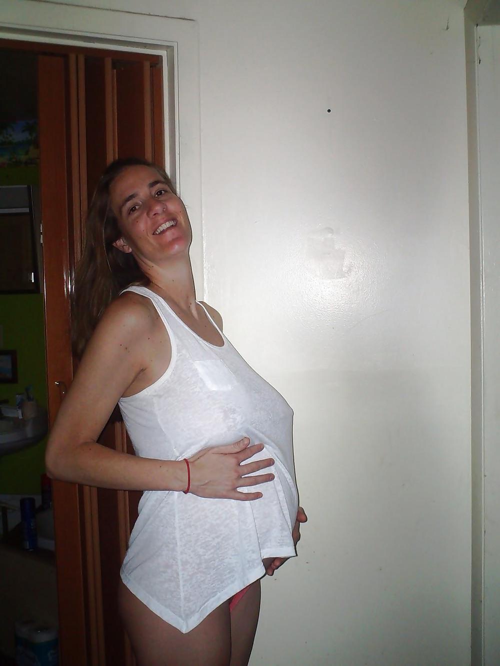 25P Preg Slut Wice Knocked Up By BBC