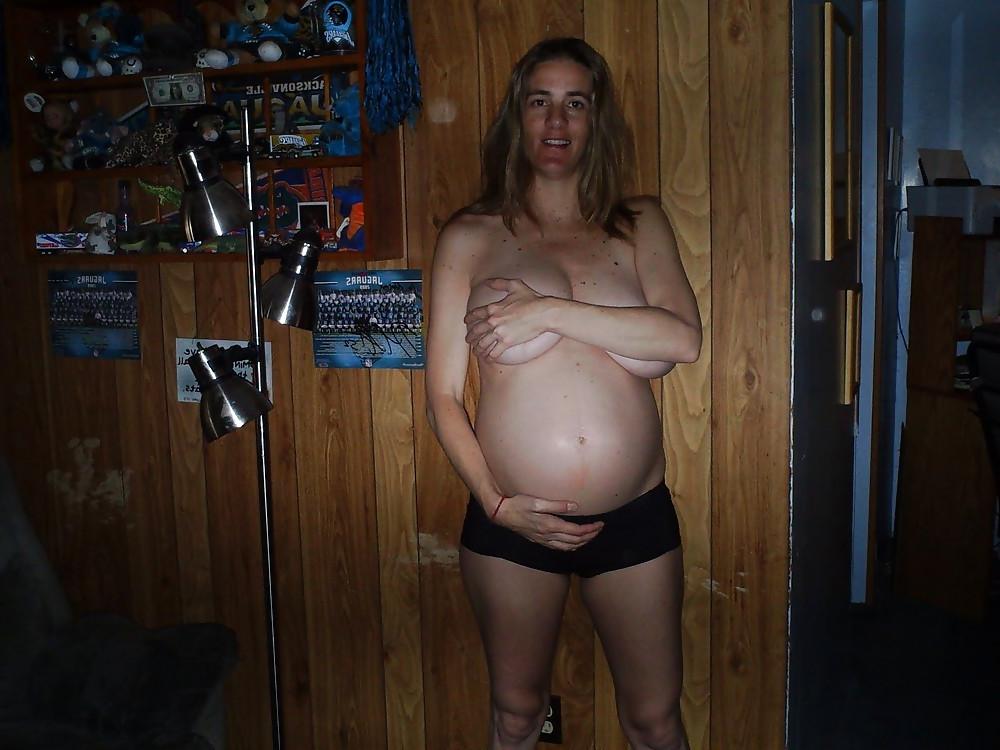 25P Preg Slut Wice Knocked Up By BBC
