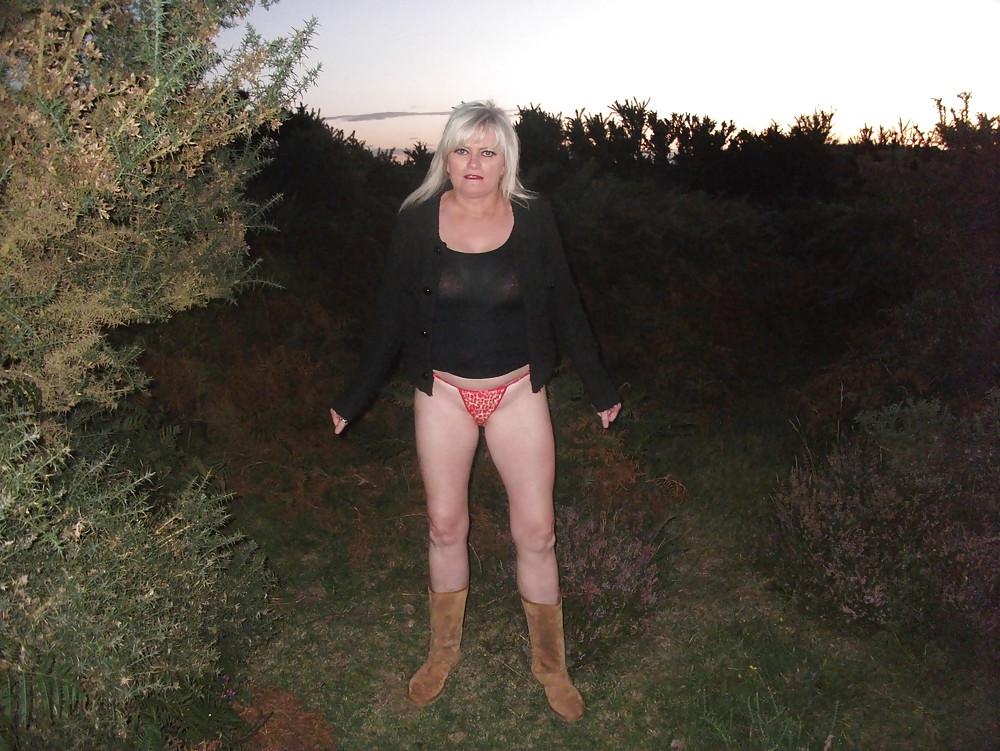 12P UK Amateur Slut Milf Samantha 36