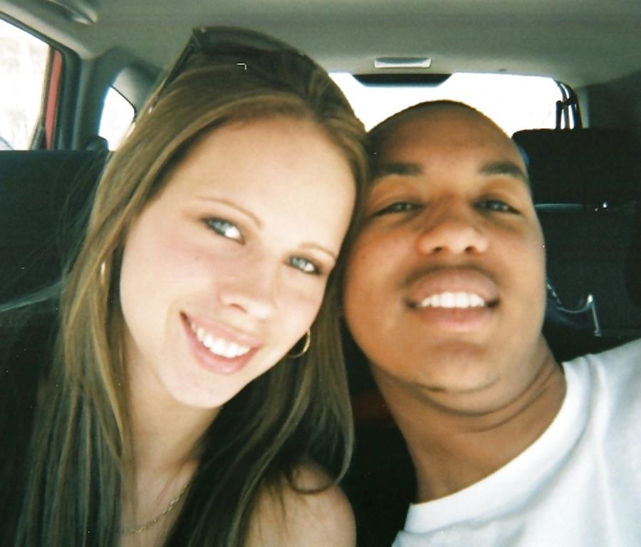 25P 'I Only Date Black Guys' - Wigger Girls
