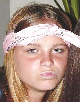 25P 'I Only Date Black Guys' - Wigger Girls
