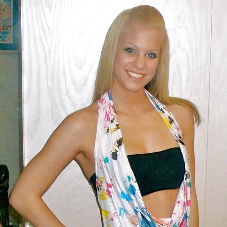 25P 'I Only Date Black Guys' - Wigger Girls