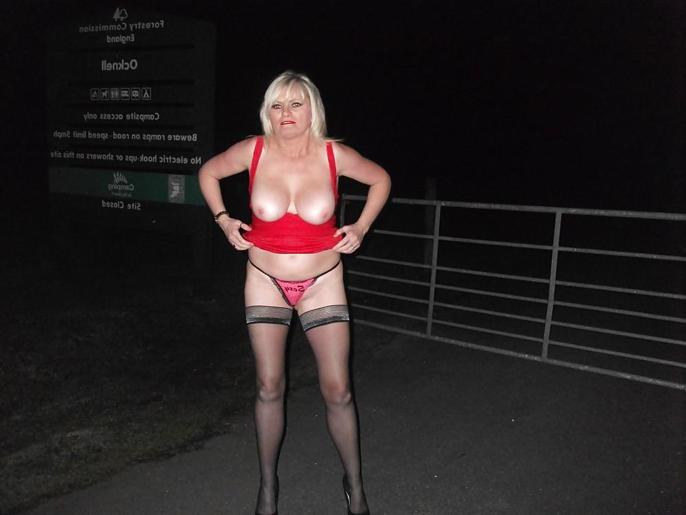 14P UK Amateur Slut Milf Samantha 37