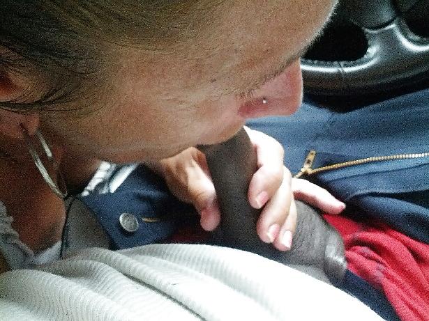 5P Her paying hommage to black cock 