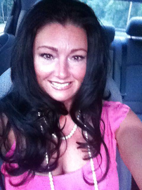 21P Sexy Amateur MILF!!! (PG)