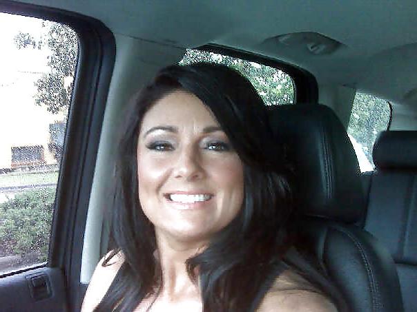 21P Sexy Amateur MILF!!! (PG)