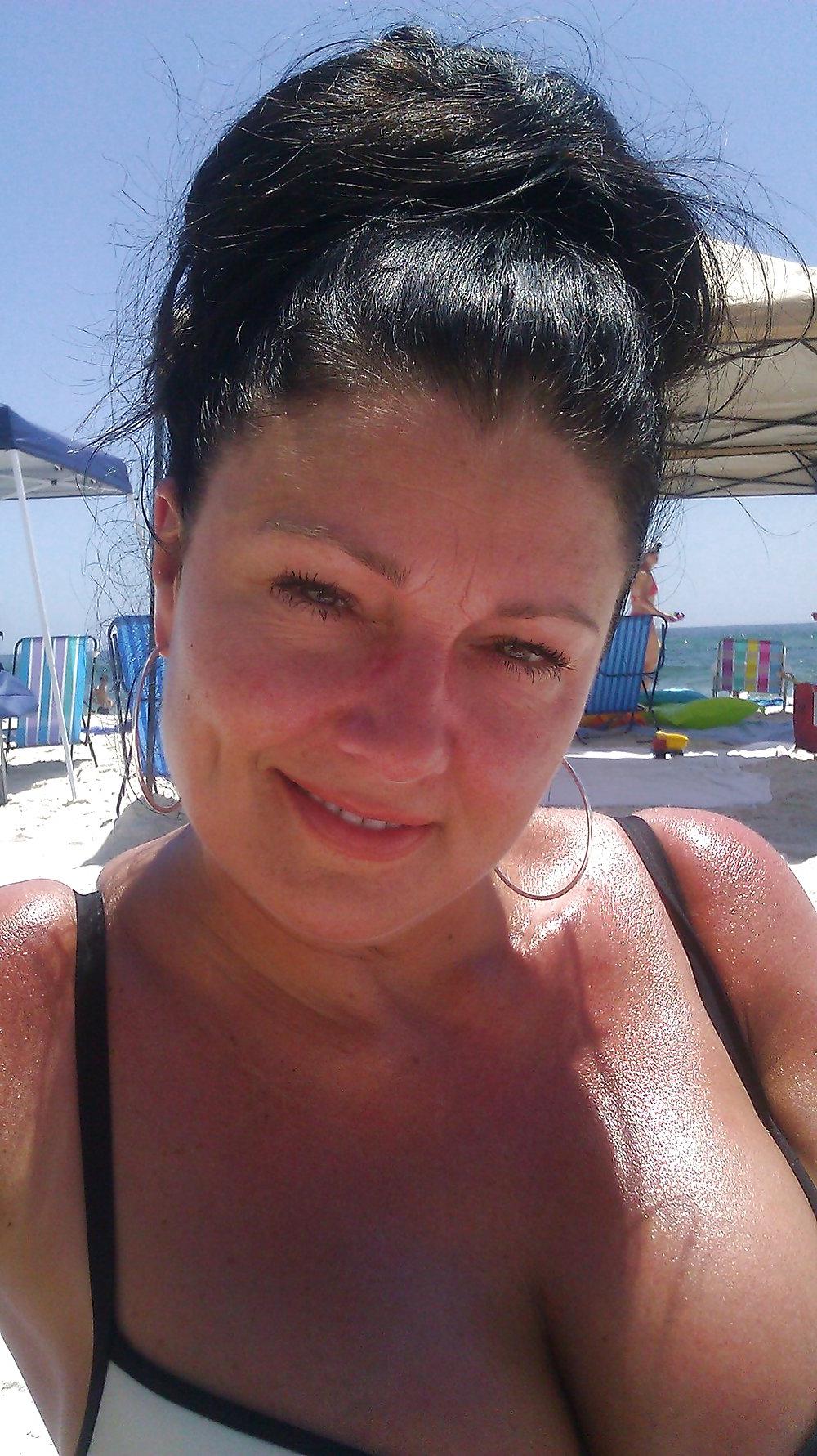 21P Sexy Amateur MILF!!! (PG)