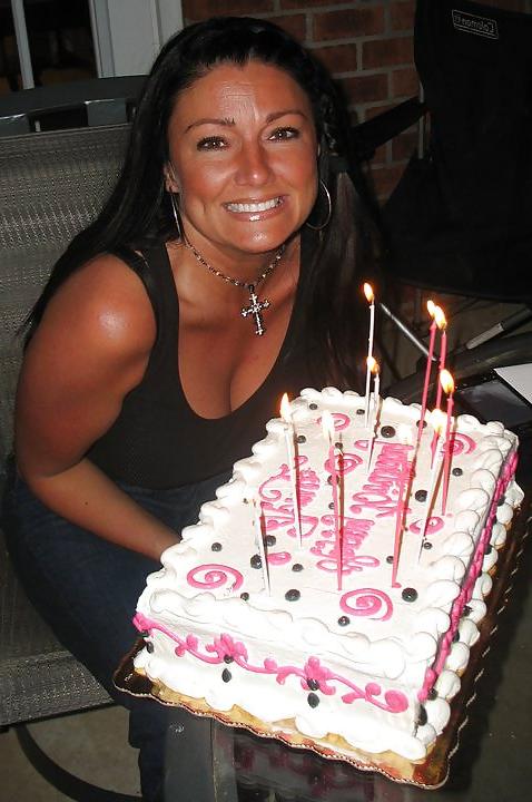 21P Sexy Amateur MILF!!! (PG)