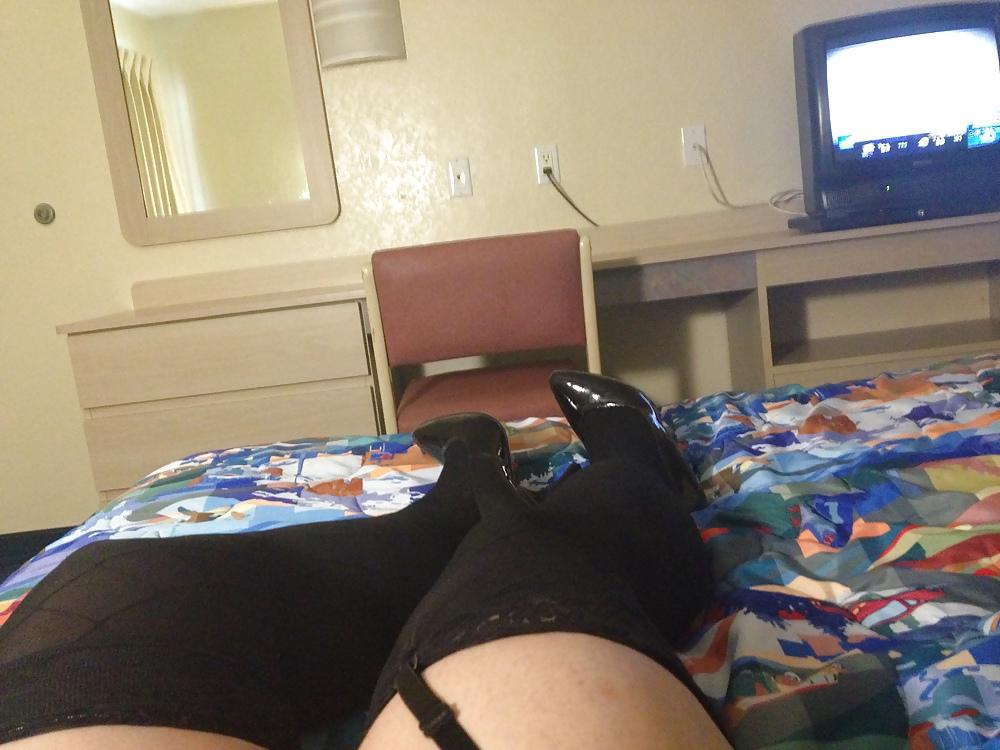 25P Me at motel 6