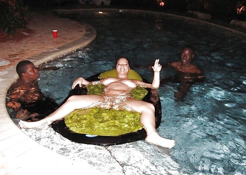 9P Interracial cuckold vacation