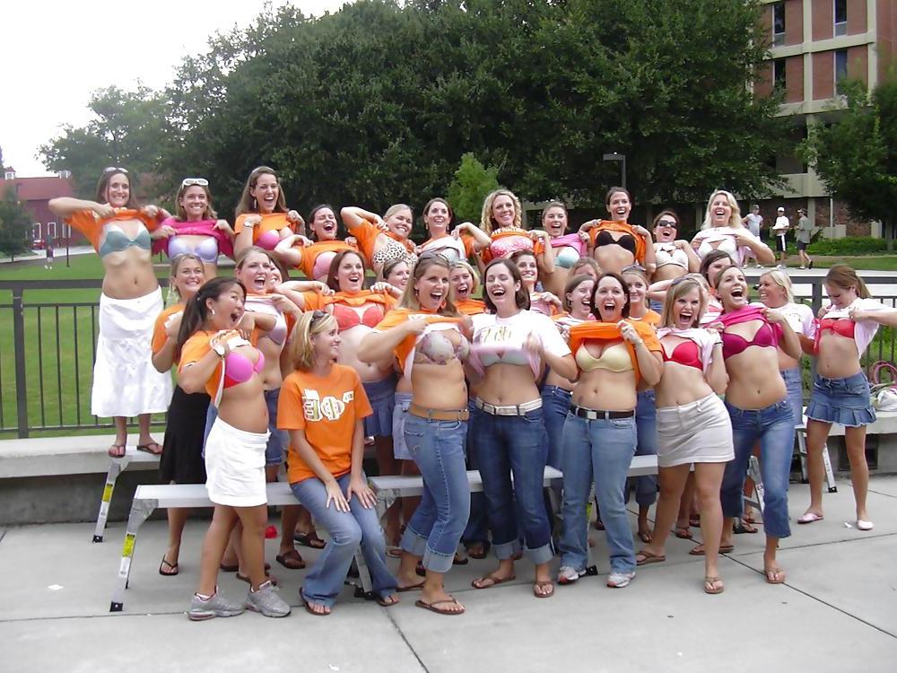 12P GROUPS orgy mature and young lesbian - gruppen reif und jung