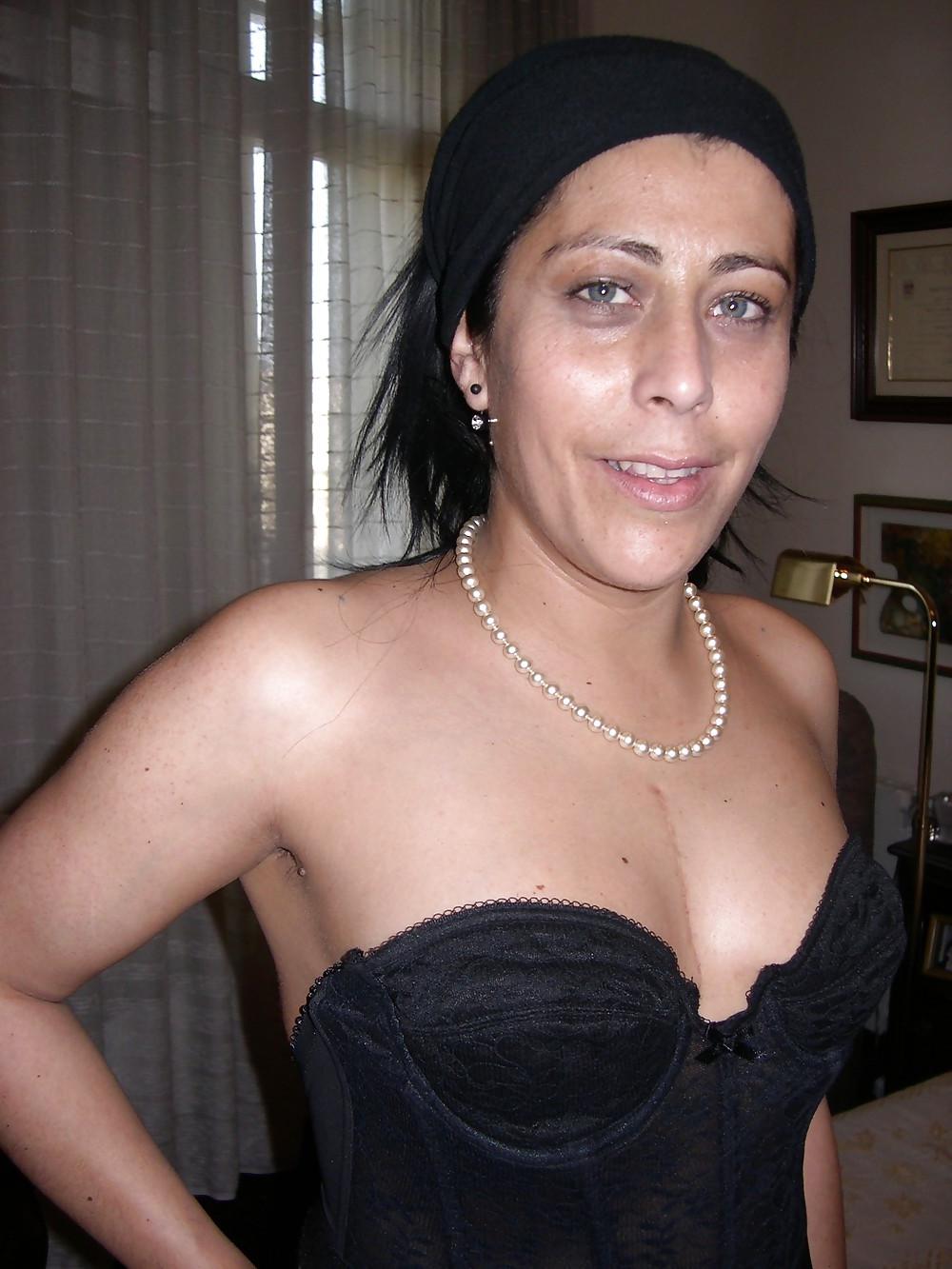 25P She Loves Interracial Sex
