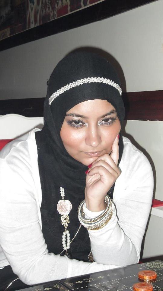 7P Hijab sluts for Black dicks