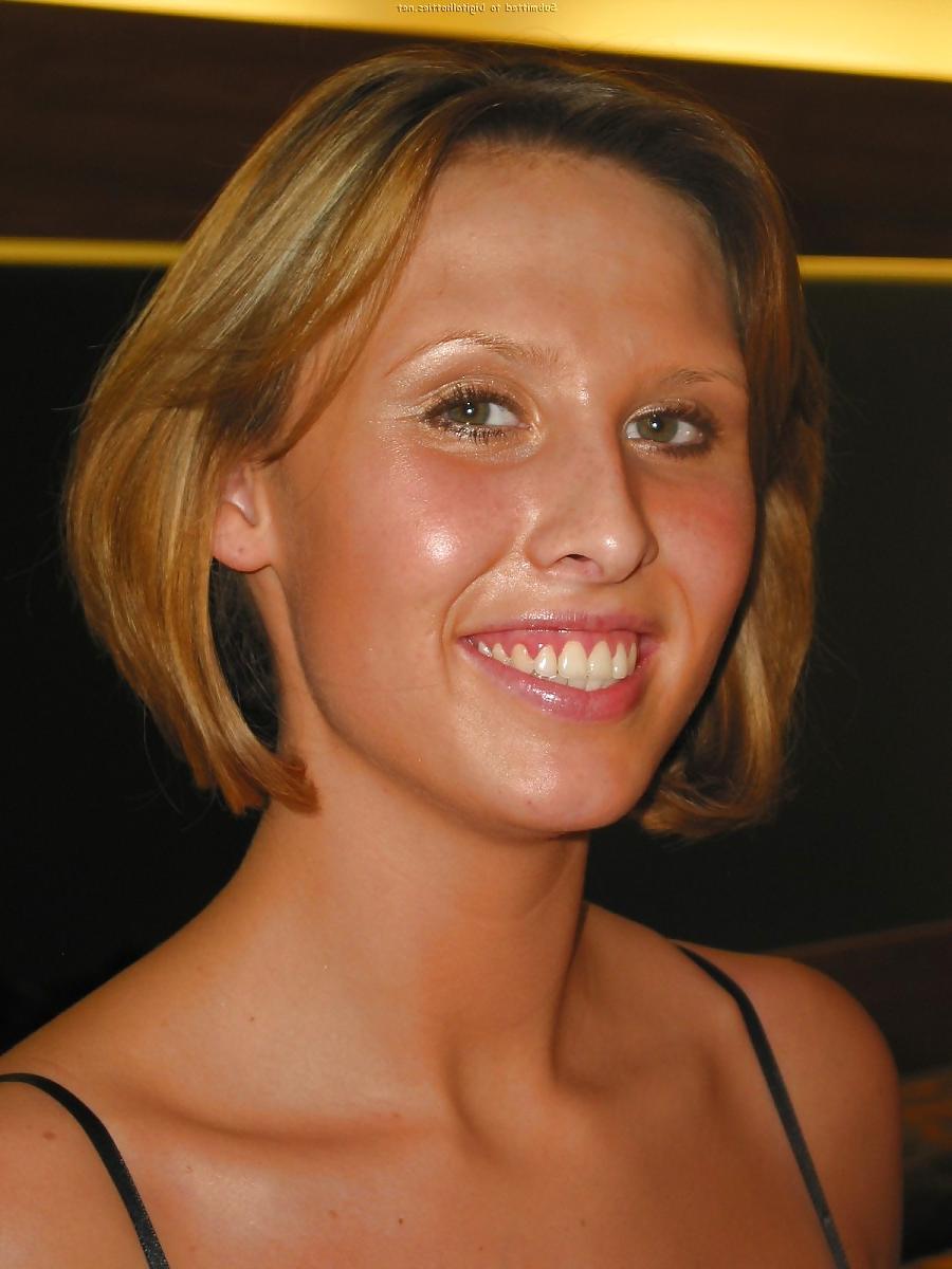 25P Nice Amateur Milf 2